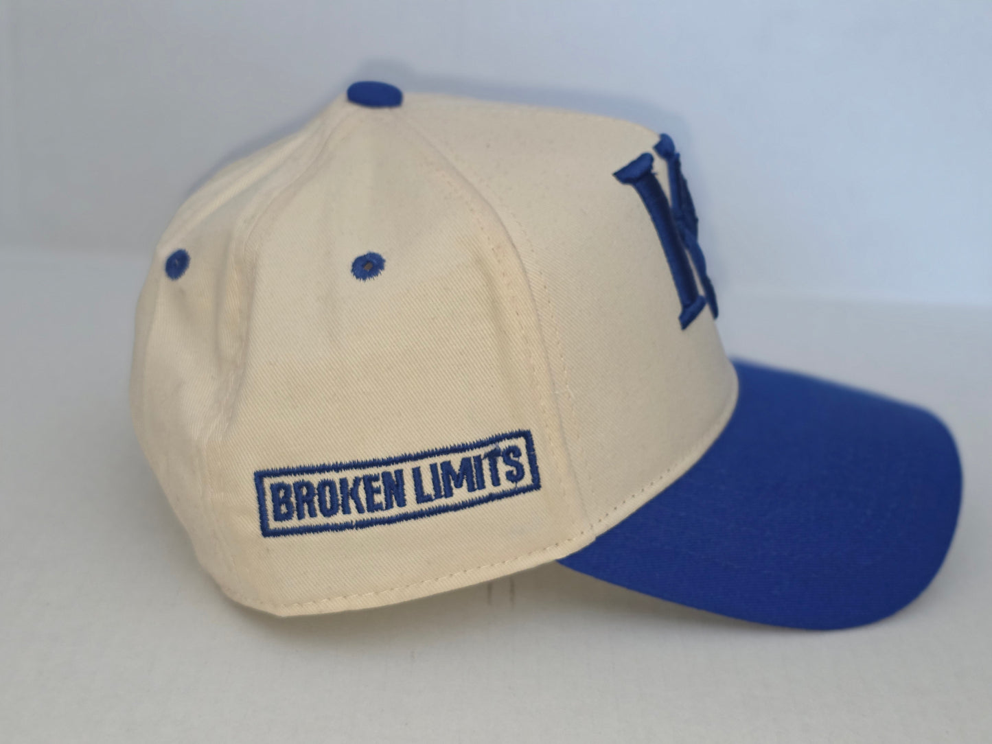 BROKEN LIMITS SIGNATURE BROKEN STAR SNAPBACK CAP blue/cream
