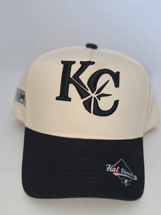 BROKEN LIMITS SIGNATURE BROKEN STAR SNAPBACK CAP BLACK/CREAM